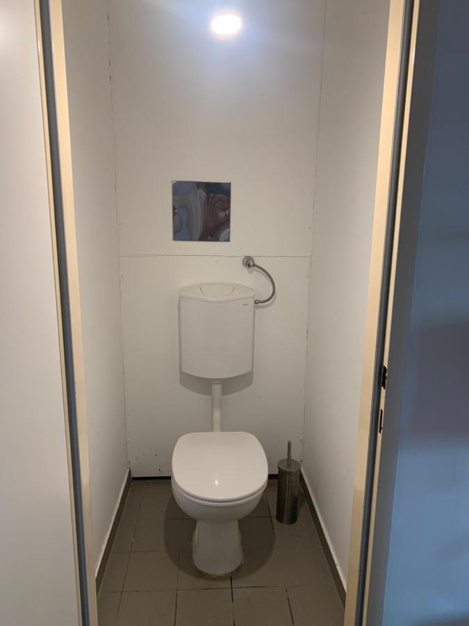 Sehr Schone Zimmer 1 In Wien Favoriten Zewnętrze zdjęcie